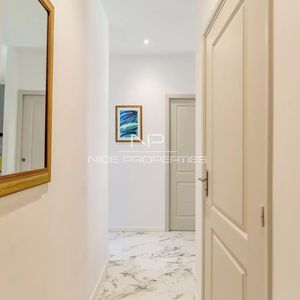 Property in Carre d'Or