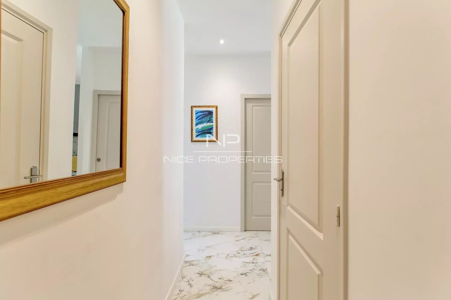 Property photo in Carre d'Or