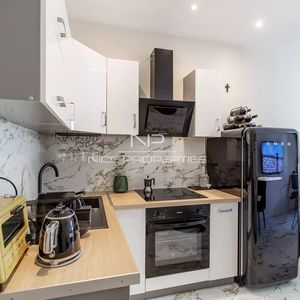 Property in Carre d'Or