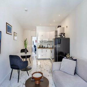 Property in Carre d'Or