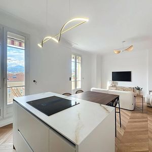 Property in Carre d'Or