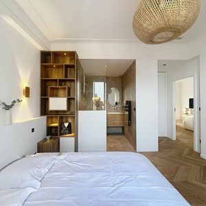 Property in Carre d'Or