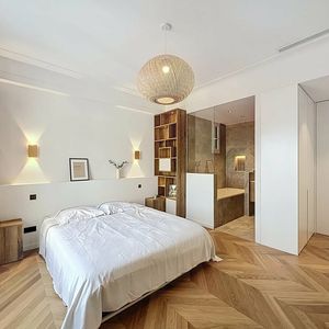 Property in Carre d'Or