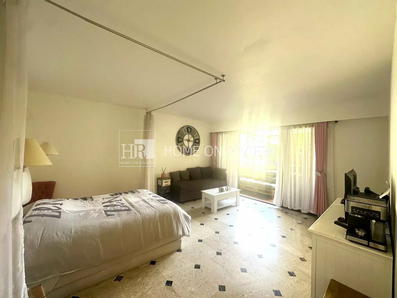 Property photo in Carre d'Or