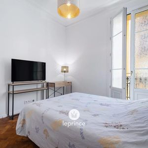 Property in Carre d'Or