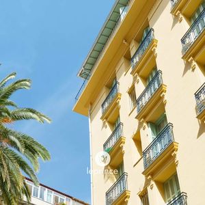 Property in Carre d'Or