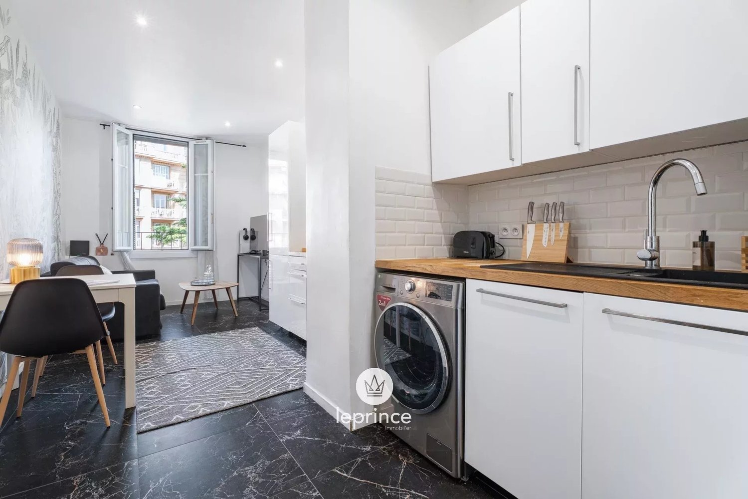 Property photo in Carre d'Or