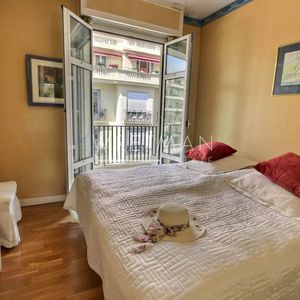 Property in Carre d'Or