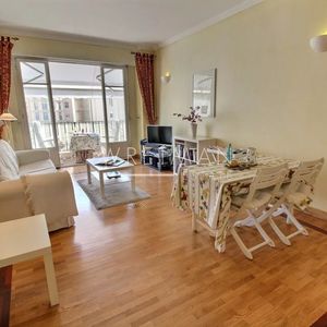 Property in Carre d'Or