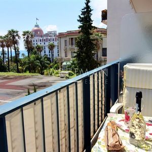 Property in Carre d'Or