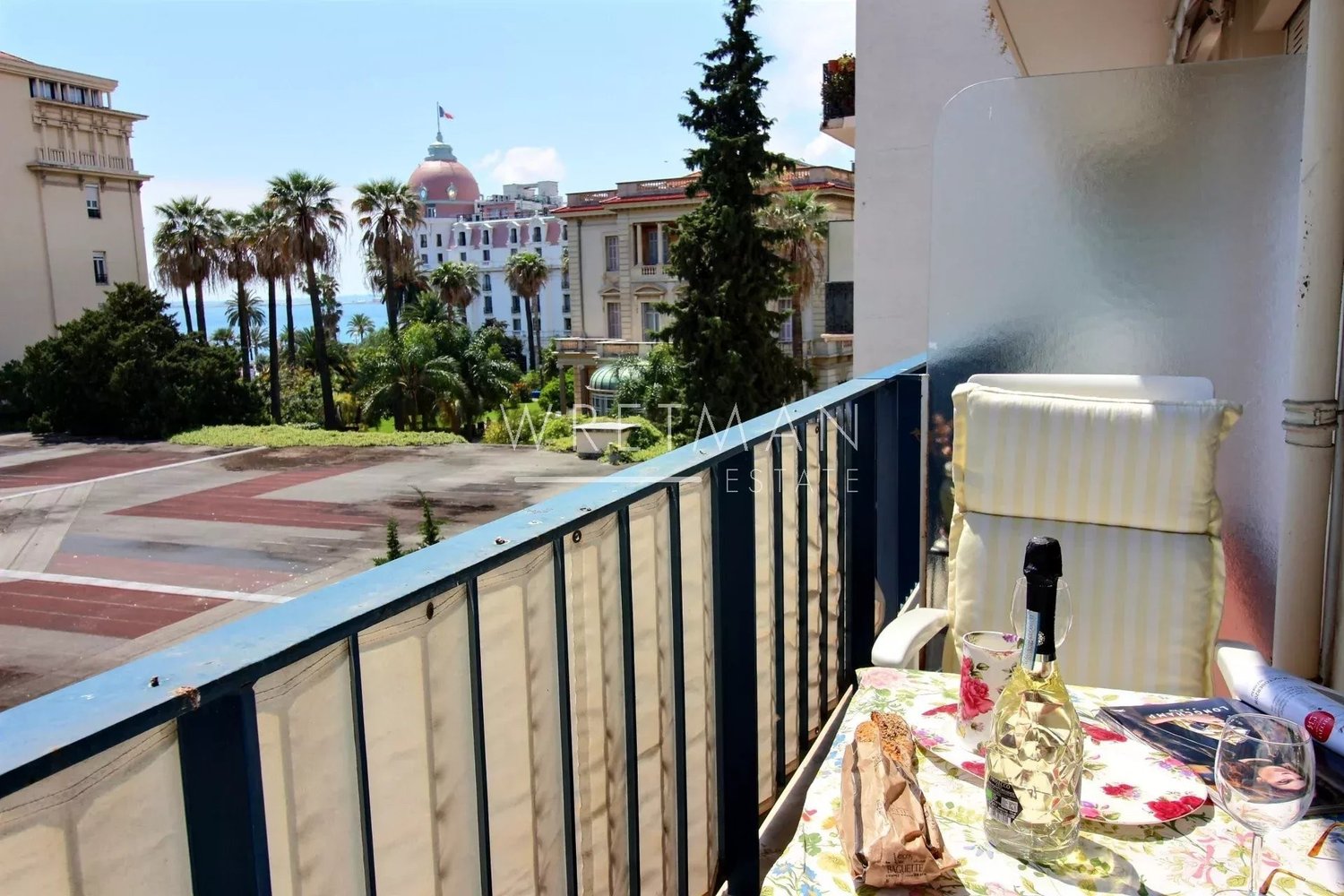 Property photo in Carre d'Or