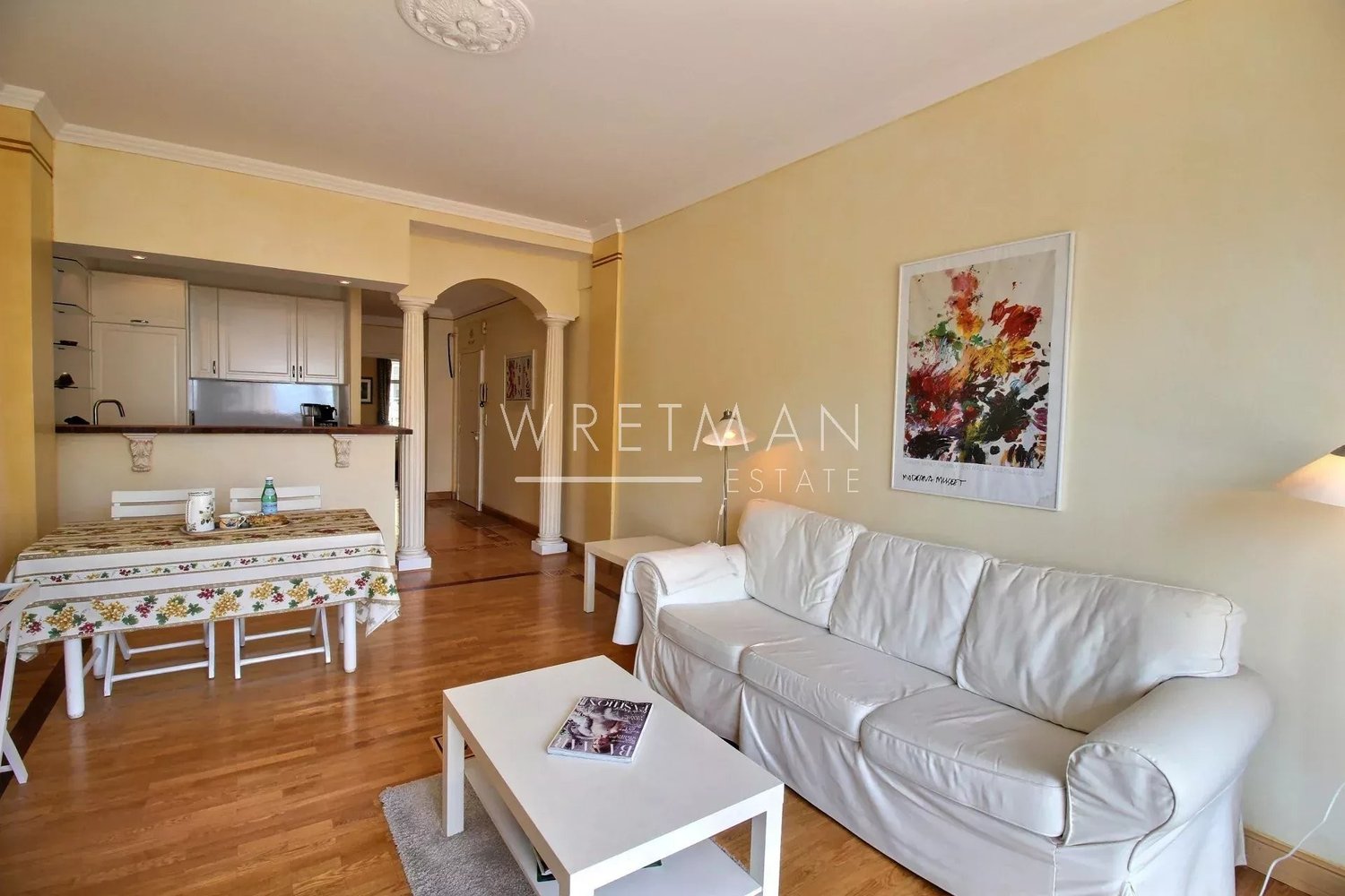 Property photo in Carre d'Or