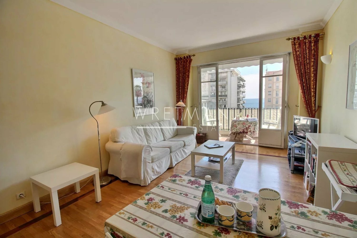 Property photo in Carre d'Or