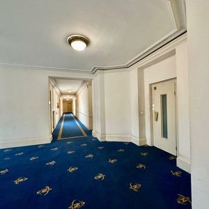 Property in Carre d'Or