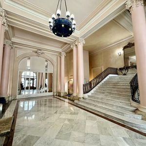 Property in Carre d'Or