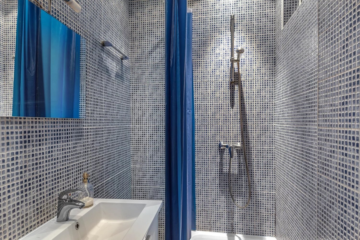 Property photo in Carre d'Or