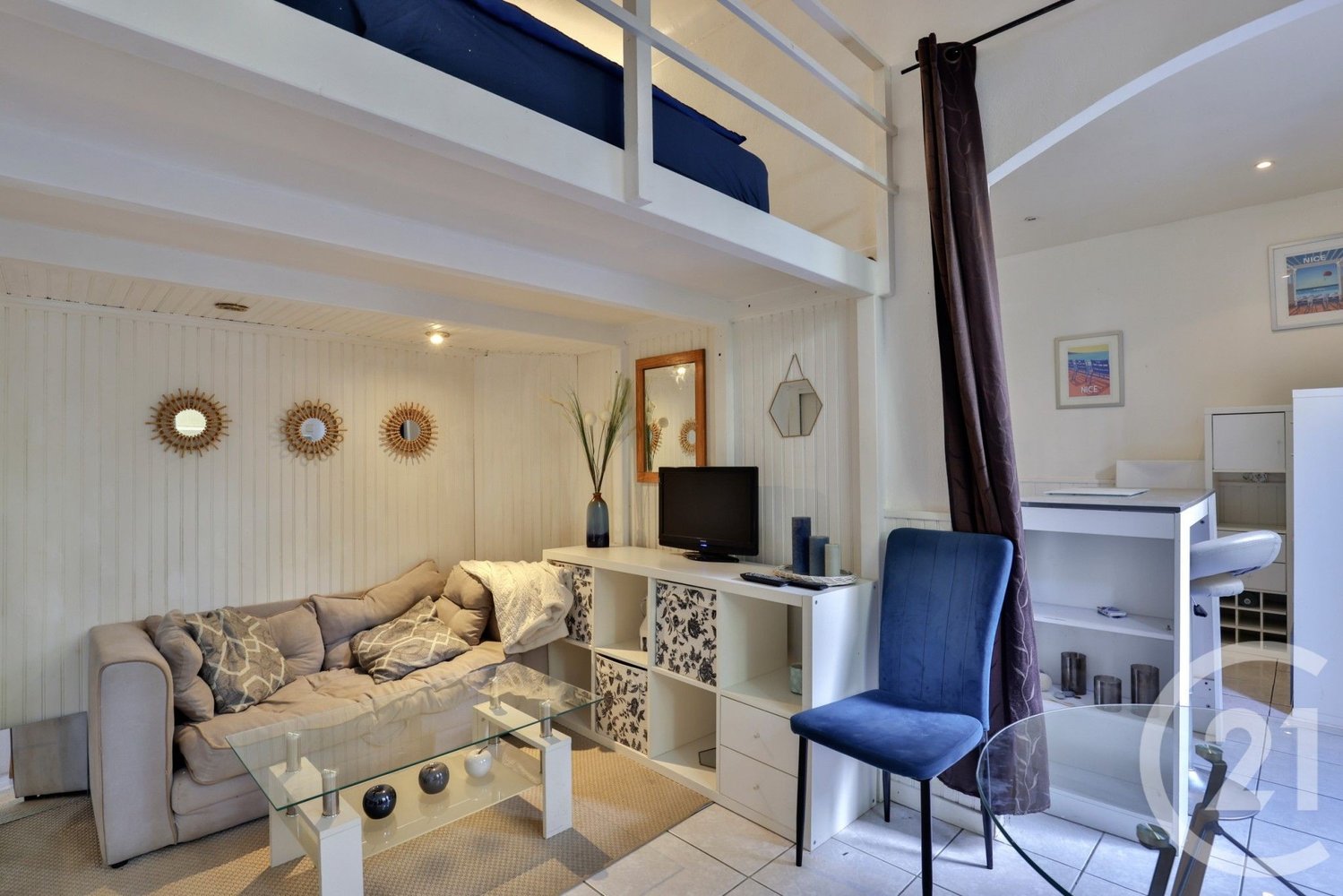 Property photo in Carre d'Or