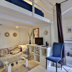 Property in Carre d'Or