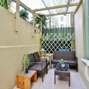 Property in Carre d'Or