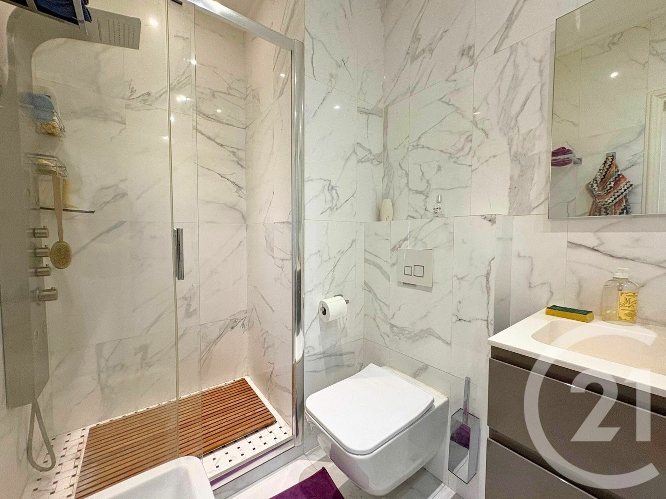 Property photo in Carre d'Or