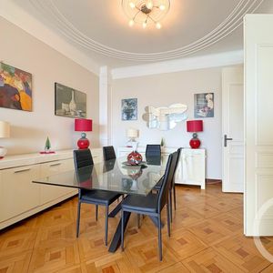 Property in Carre d'Or