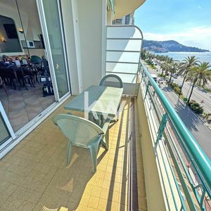 Property in Carre d'Or