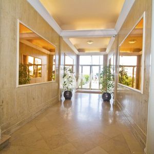 Property in Carre d'Or