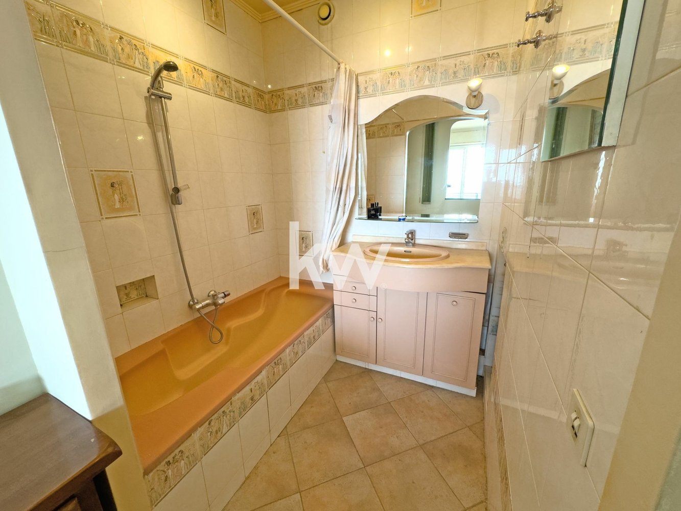 Property photo in Carre d'Or