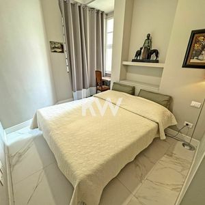 Property in Carre d'Or