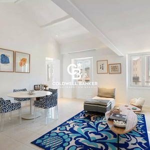 Property in Carre d'Or