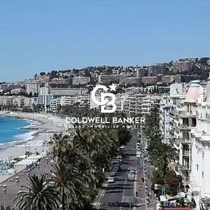 Property in Carre d'Or