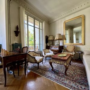 Property in Carre d'Or