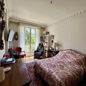 Property in Carre d'Or