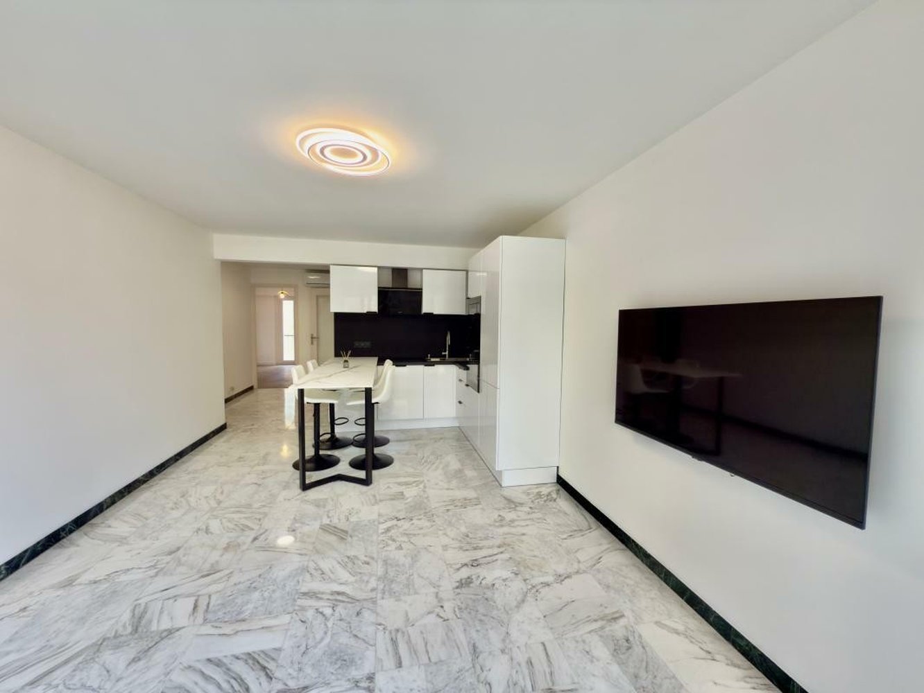 Property photo in Carre d'Or