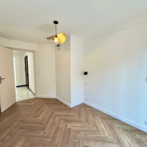 Property in Carre d'Or