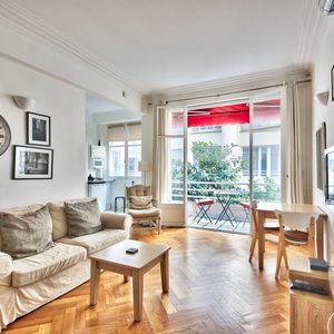 Property in Carre d'Or