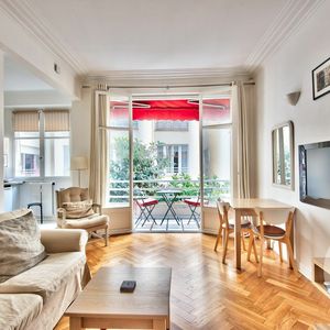 Property in Carre d'Or