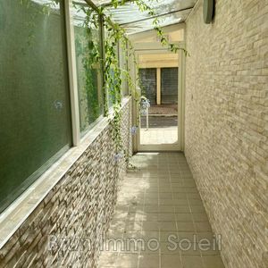 Property in Musicians Quarter