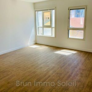 Property in Musicians Quarter