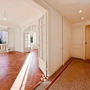 Property in Musicians Quarter