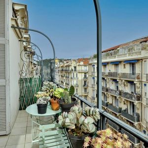 Property in Musicians Quarter