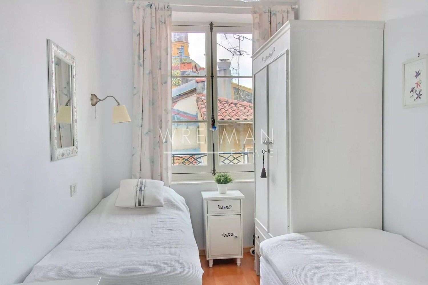 Property photo in Old Town