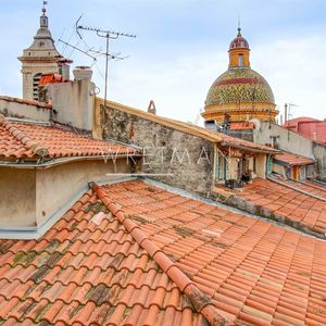 Property in Old Town