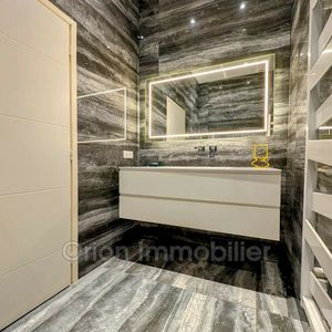 Property in Old Town