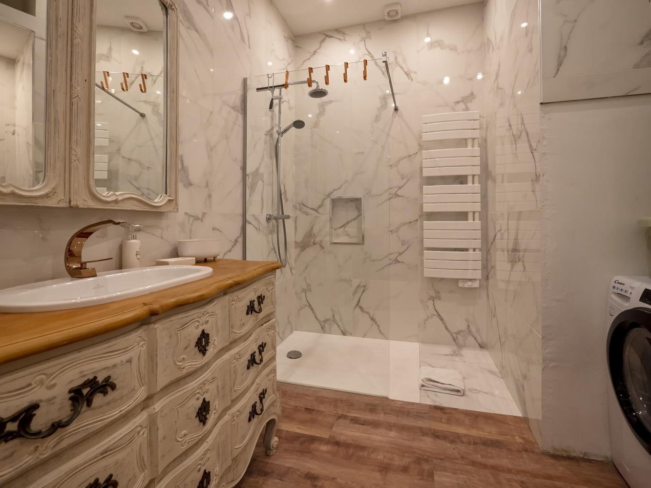 Property photo in Port