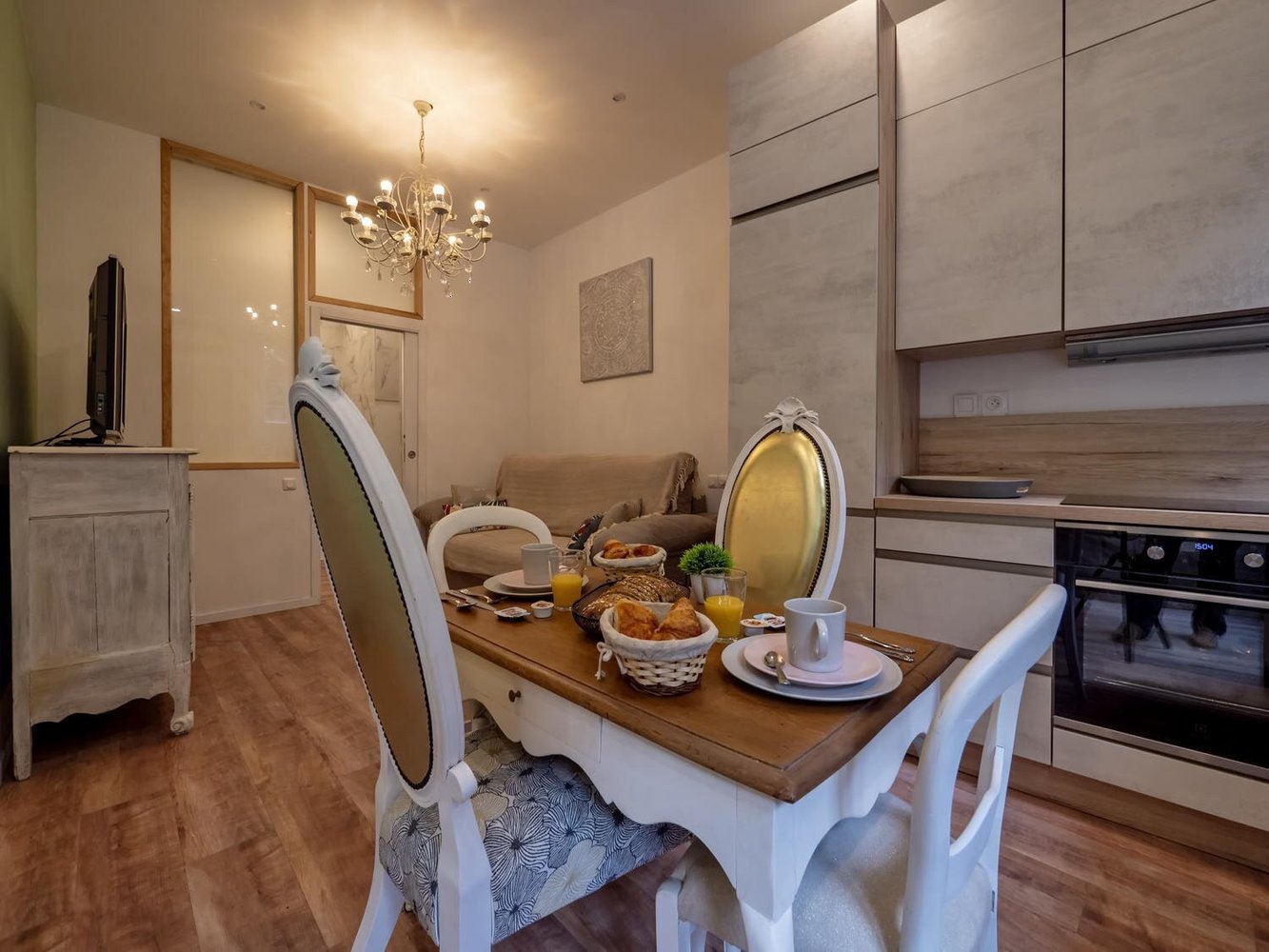 Property photo in Port