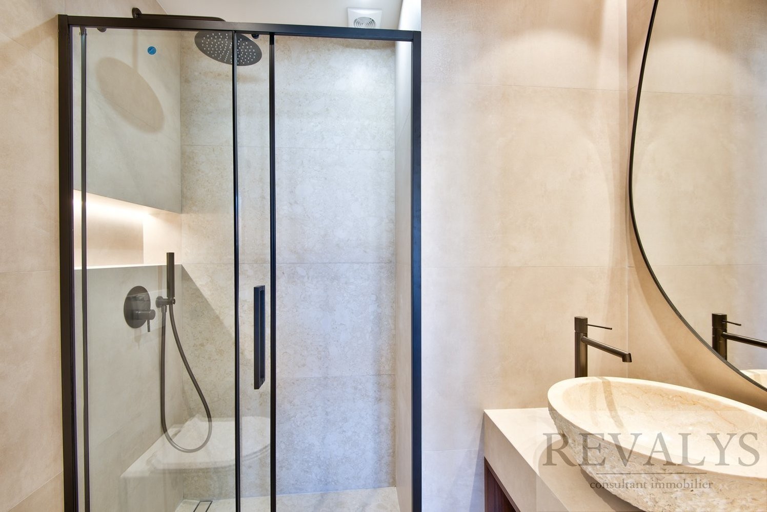 Property photo in Port