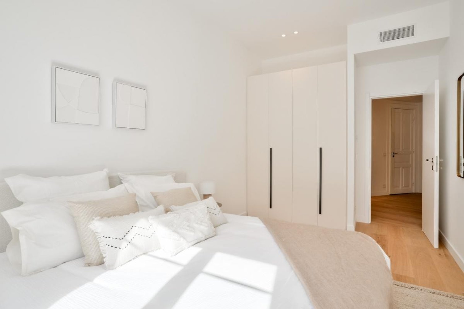 Property photo in Port