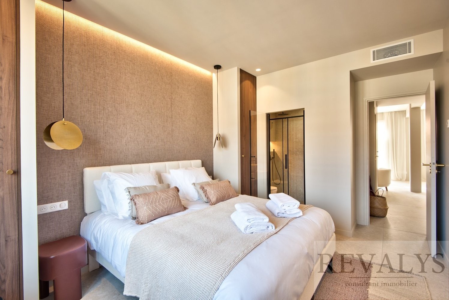 Property photo in Port