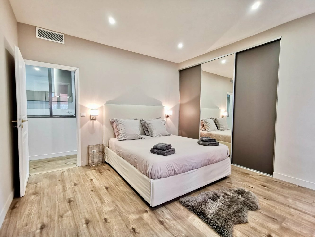 Property photo in Port